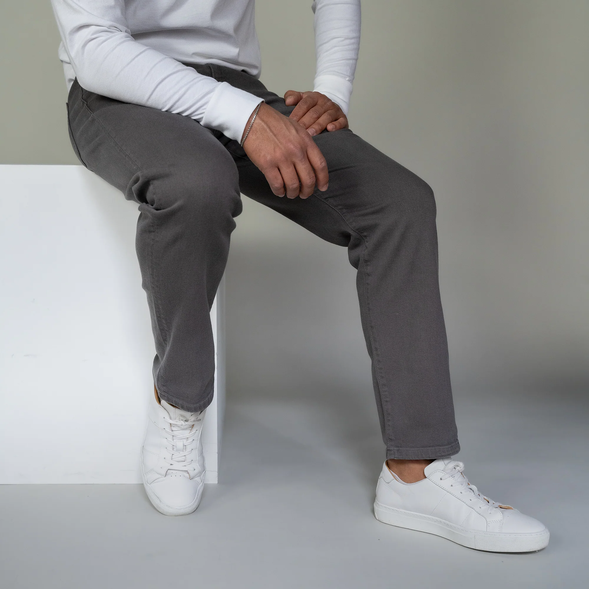 Travel Jeans Slim Fit - Dark Grey - Image 3