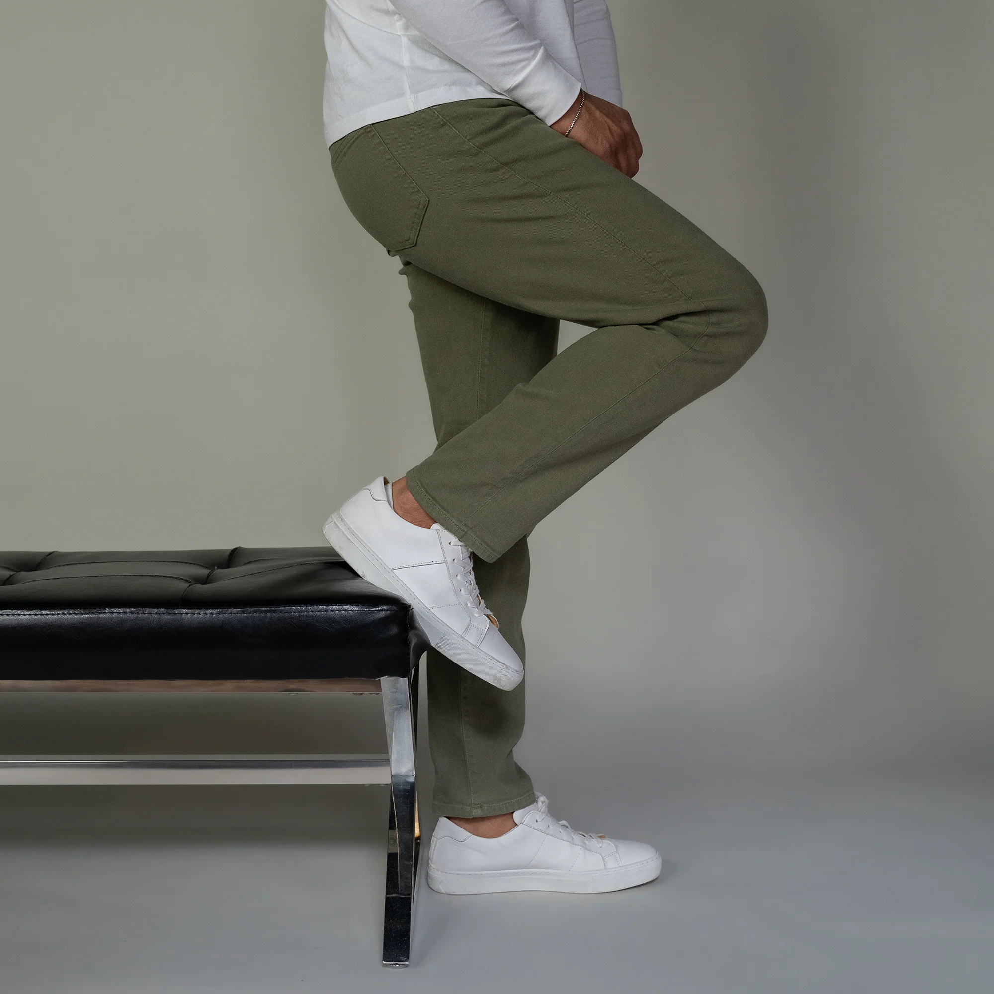 Travel Jeans Standard Fit - Olive - Image 6